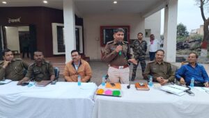 Dhanbad News: होली में DJ पर रहेगा प्रतिबंध, झरिया में शांति समिति की बैठक में सीओ का सख्त निर्देश