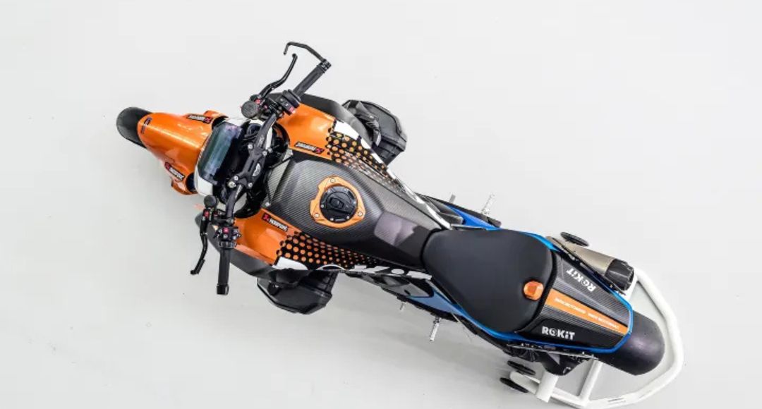 BMW R 1300 R Superhooligan