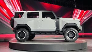 Mahindra Thar E की कीमत और फीचर्स: ₹25 लाख की अनुमानित कीमत में आने वाली इलेक्ट्रिक SUV की पूरी जानकारी